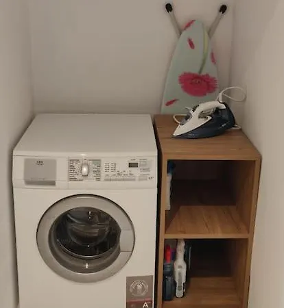 Apartment Center Apartment! *