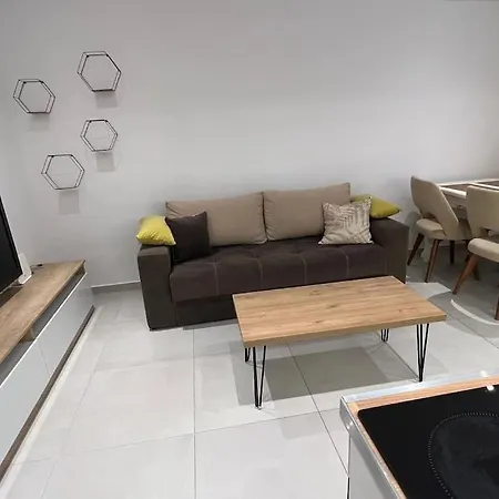 Center Apartment! Tirana