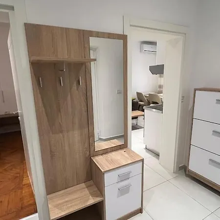 Center Apartment! *